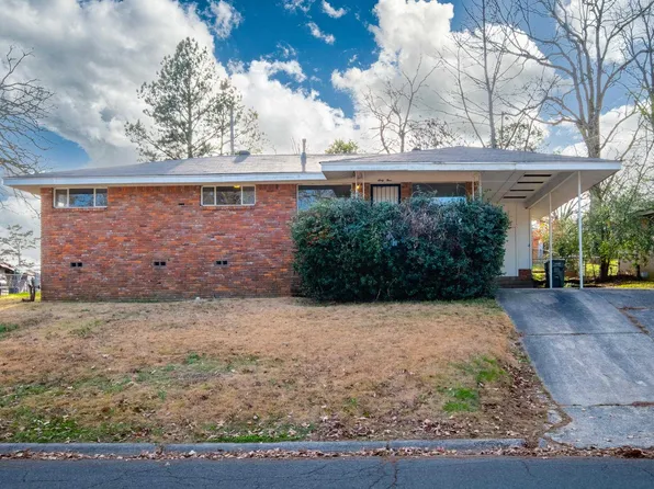 69 Lakeshore Dr, Little Rock, AR 72204