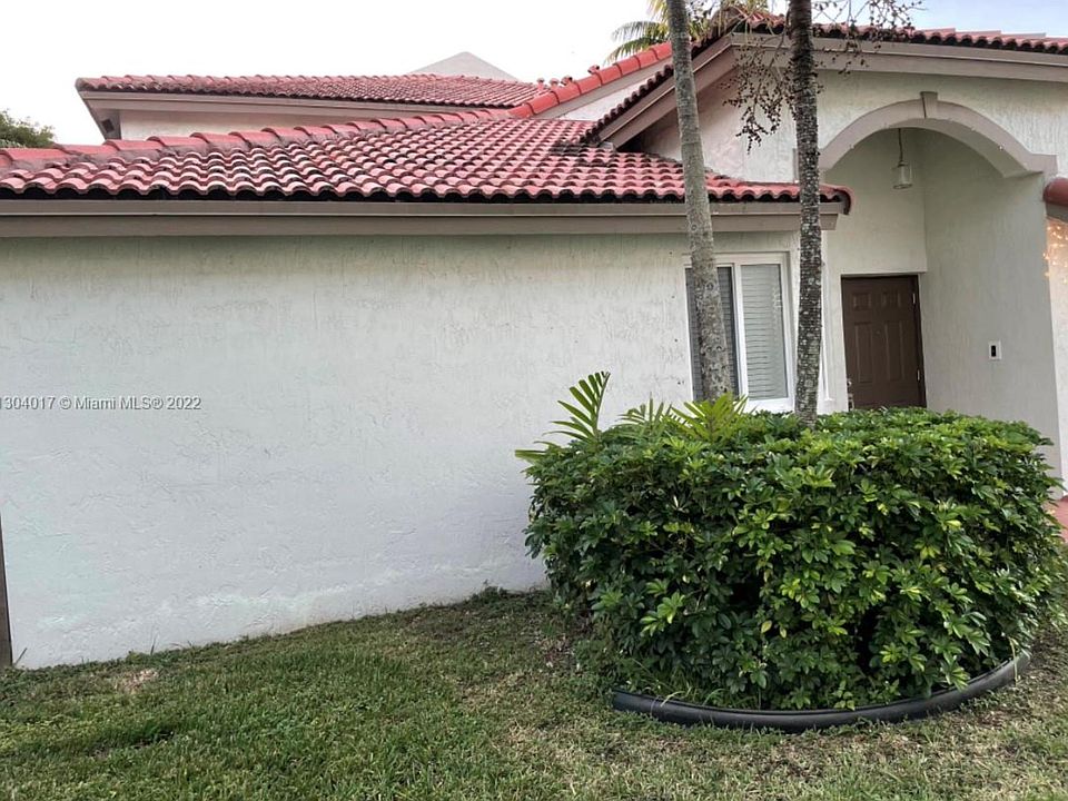 1st image of 11480 NW 50th Ter #201