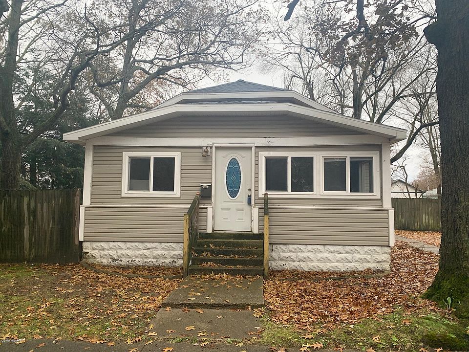 1st image of 1329 James Ave