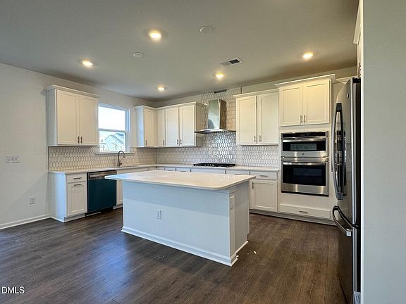 5th image of 204 Seagraves Creek Ln