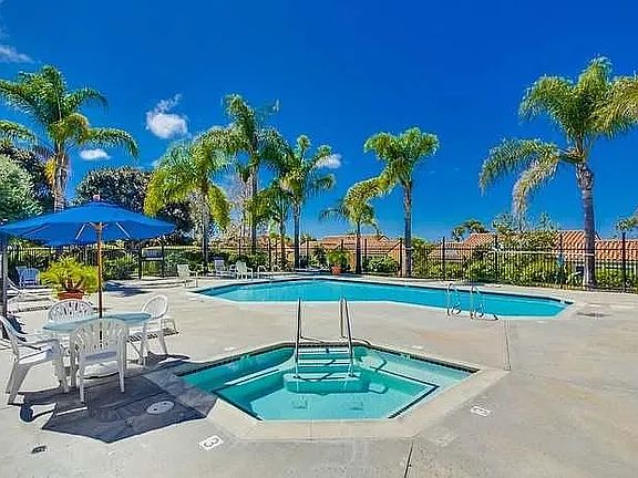 4th image of 4249 Mesa Vista Way