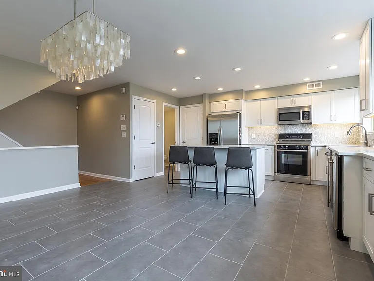1 Christian St #31 — Photo 2