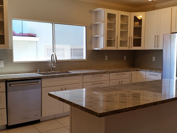 4th image of 1272 Martin Ave