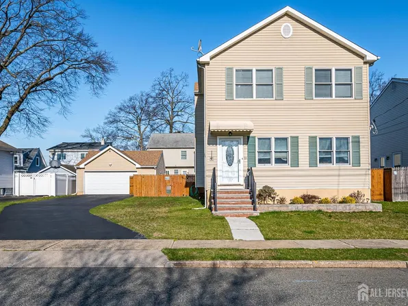 33 W Park Ave, Avenel, NJ 07001