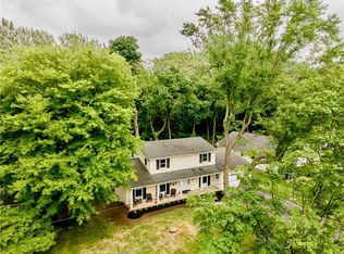 146 True Hickory Dr, Rochester, NY 14615