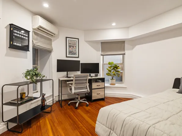 105 East 19th Street image 8 of 10