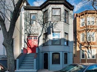 252 Webster St #1, Boston, MA 02128