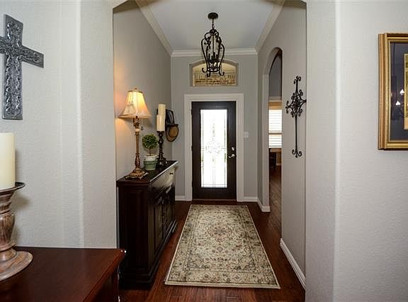 3rd image of 5105 Datewood Ln
