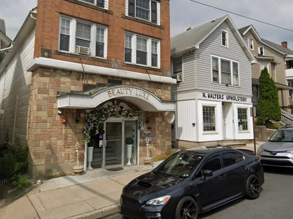1222 Main St APT 3, Northampton, PA 18067