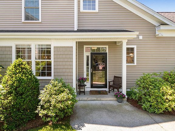 2nd image of 144 Aspen Circle