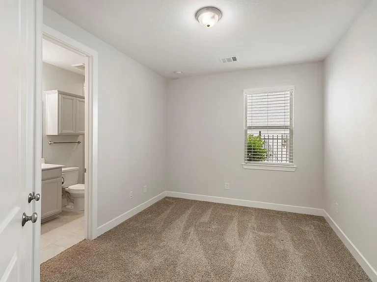 11 Floral Vista Dr — Photo 34