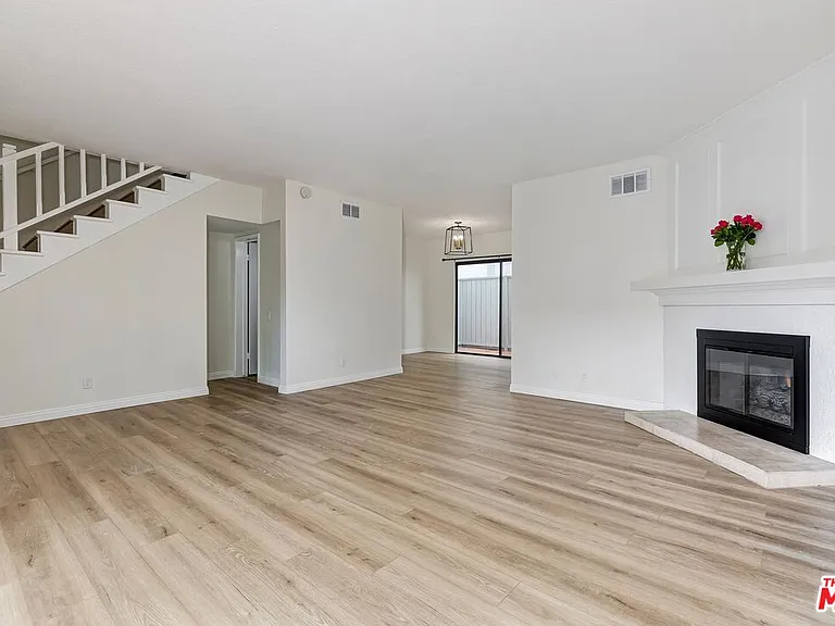 1508 Berkeley St #B — Photo 3