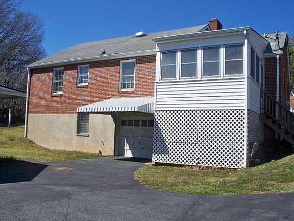 4th image of 108 Cherward St