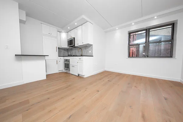 Rented by GreeneTree Management LLC | media 11