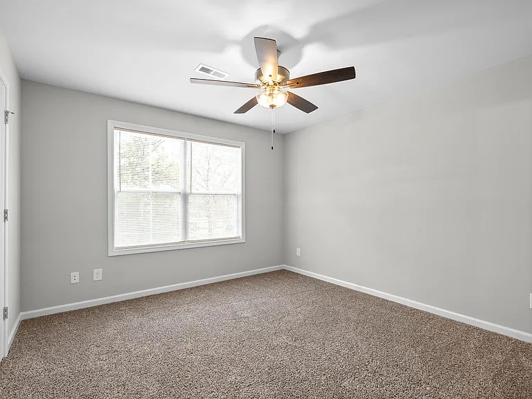 905 Center Rd #A — Photo 19