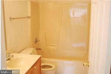 5th image of 9507 Burgee Pl