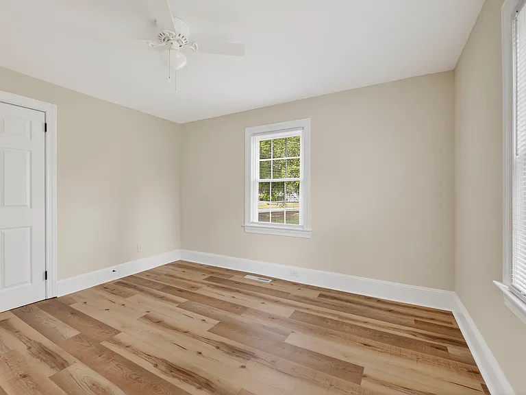 2813 Jackson Dr — Photo 7