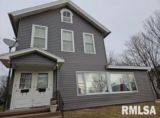 1123 Mulberry Ave, Muscatine, IA 52761