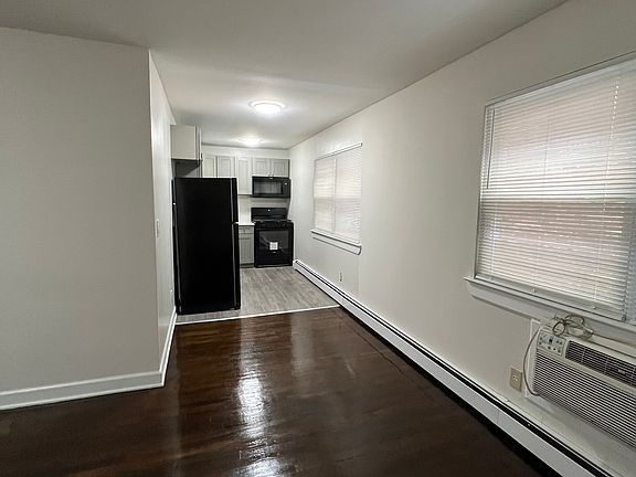 3rd image of 54 N Franklin Tpke APT 14