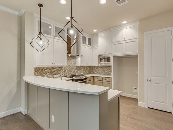 The Grayton - Kitchen