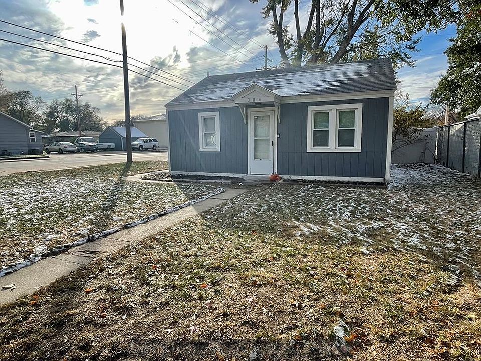 1st image of 304 N Carey Ave