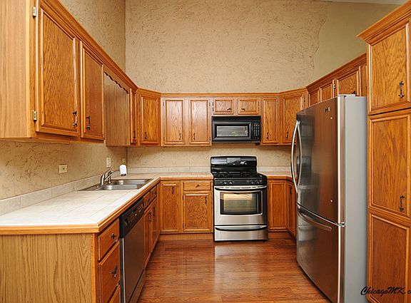 5th image of 403 River Bluff Dr