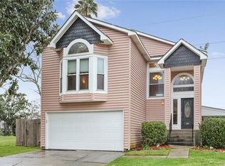 260 Southwood Dr, Gretna, LA 70056