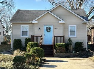 1304 Witchwood Ln, Round Lake Beach, IL 60073