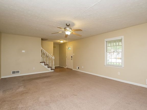 3rd image of 718 Slew Ave