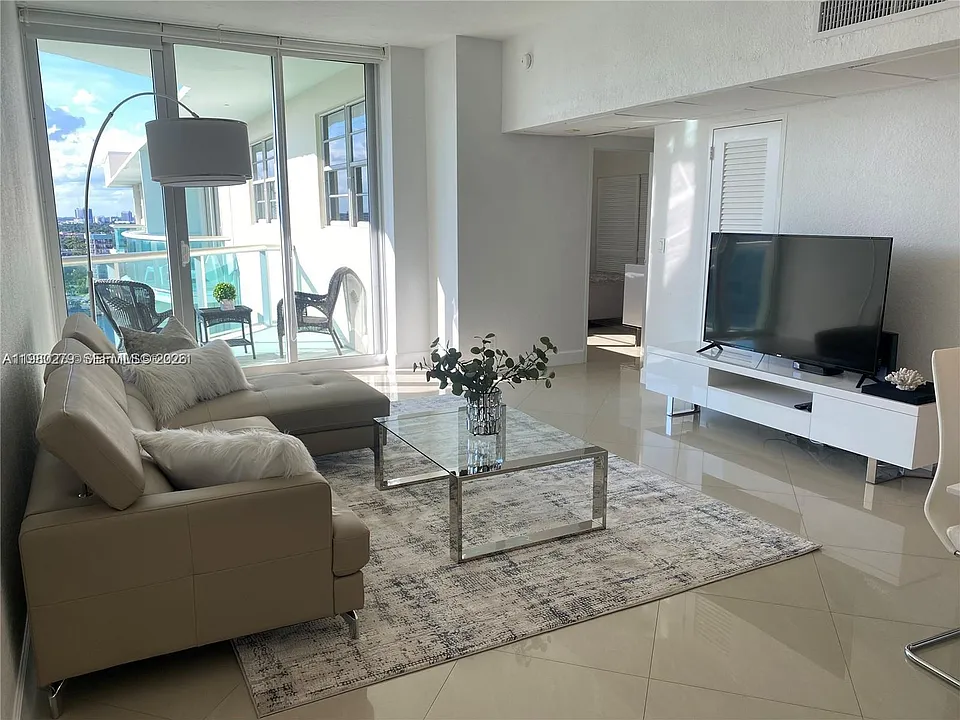 3801 S Ocean Dr #Penthouse 16S