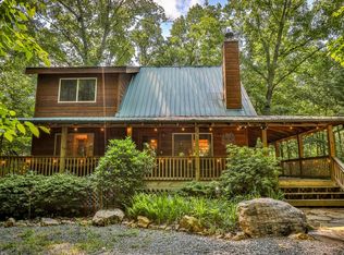 125 Oak Ln, Blue Ridge, GA 30513