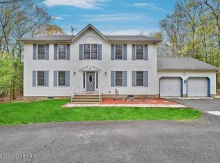 10 Rollingwood Trl, Saylorsburg, PA