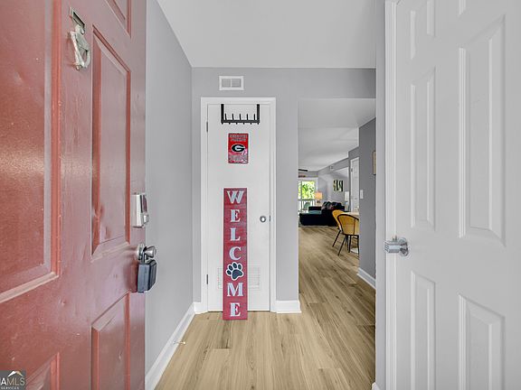 4th image of 290 Appleby Dr APT 268