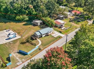 5962 Jim Crow Rd, Flowery Branch, GA 30542