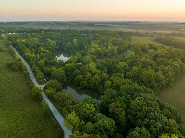 7149 Triple Springs Rd, Camden, MO 64017