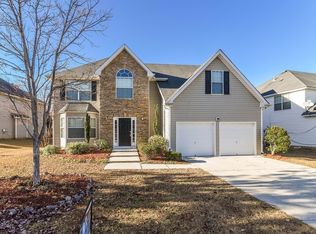 53 Shadowhill Ct, Loganville, GA 30052