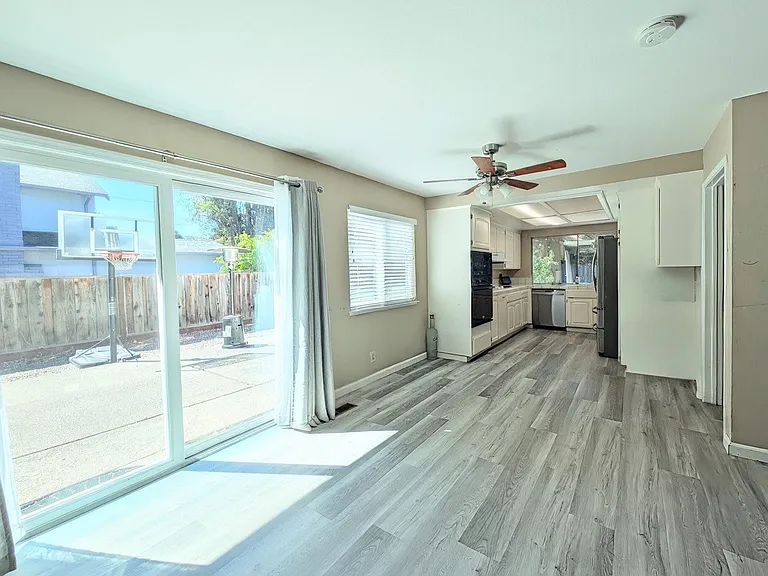 775 Park Hill Rd — Photo 15