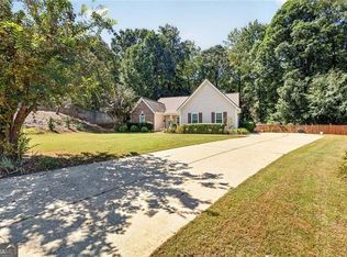 4692 Devencrest Ln, Buford, GA 30519