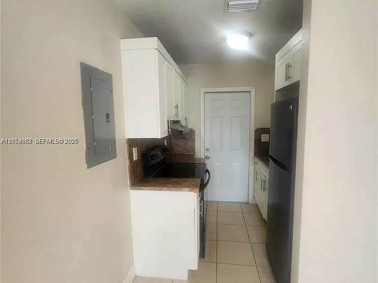 22025 SW 117th Ave #2 — Photo 5