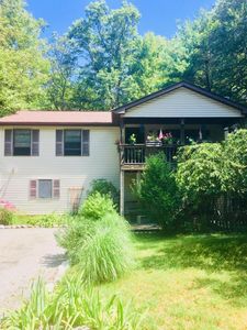 143 Hawthorne Dr, Dingmans Ferry, PA, 18328