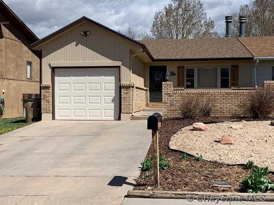 1st image of 4217 Comanche Dr