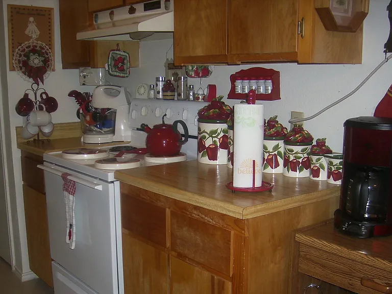 101 Senior Ave #101 — Photo 24