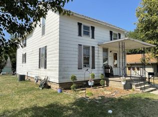 407 19th Ave, Sterling, IL 61081