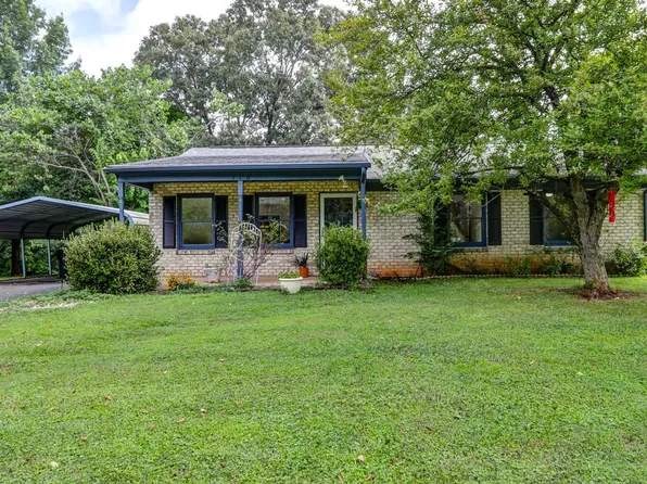 110 Carnell Ln, Lynchburg, VA 24504