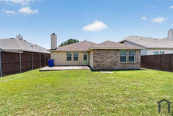 515 Harding Ln — Photo 32