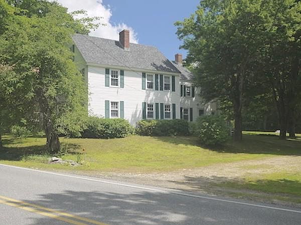 2nd image of 46 Rindge Tpke