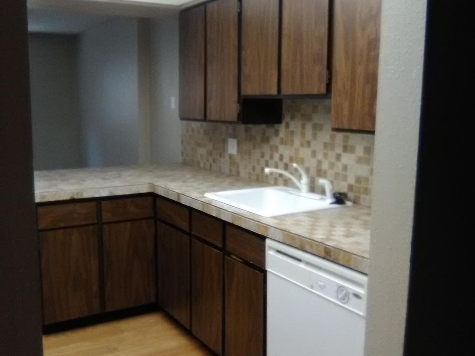 1st image of 2707 E 37th Ave #106