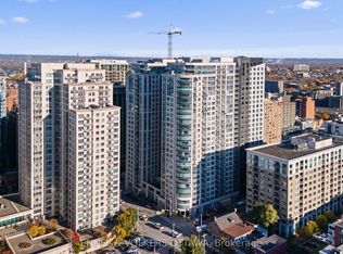 195 Besserer St #804, Ottawa, ON K1N 0B6