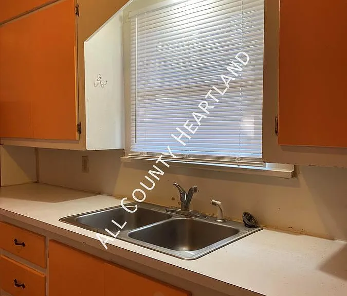 219 W Kenworthy St — Photo 25
