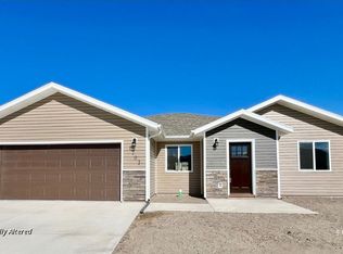 522 Parkridge Pkwy, Spring Creek, NV 89815